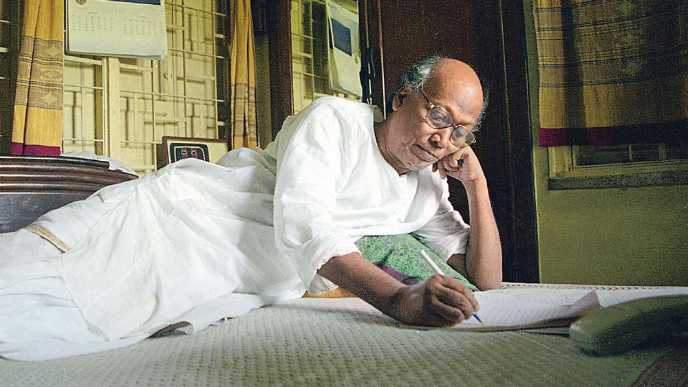 শঙ্খঘোষের কবিতা : নির্মাণশিল্পের নতুন পাঠ