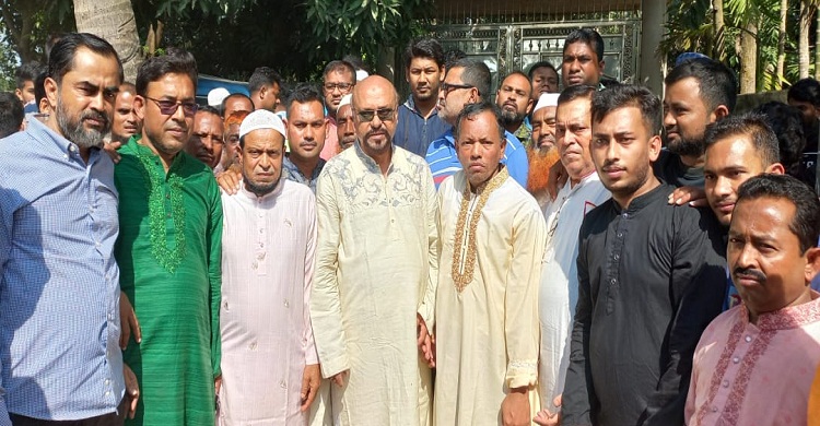 হাজীগঞ্জ পৌর ১২নং ওয়ার্ড আ'লীগের সভাপতি তবি উল্যাহ, সম্পাদক শাহআলম