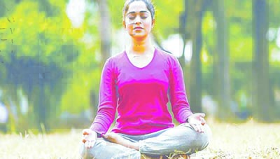 মানসিক চাপমুক্ত থাকতে ধ্যান করুন
