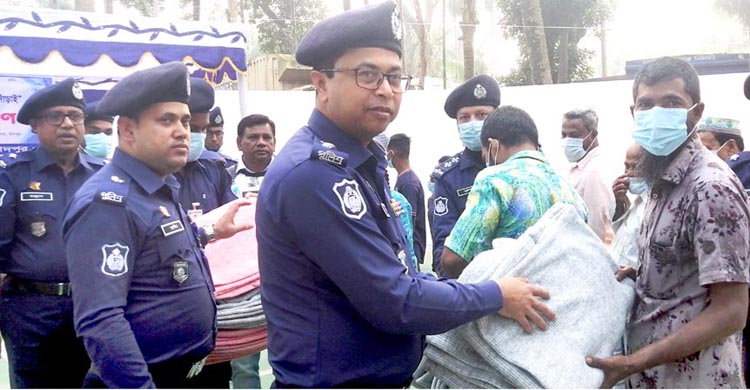আমাদের মানবিক দায়িত্ব আপনাদের পাশে দাঁড়ানো : পুলিশ সুপার মিলন মাহমুদ