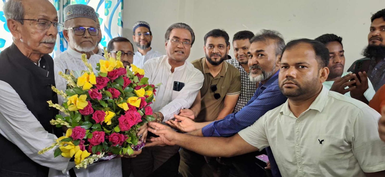 ফরিদগঞ্জের গণমাধ্যম কর্মীরা সর্বদা সত্যের পথে লিখে চলছে : ড. মোহাম্মদ শামছুল হক ভূঁইয়া
