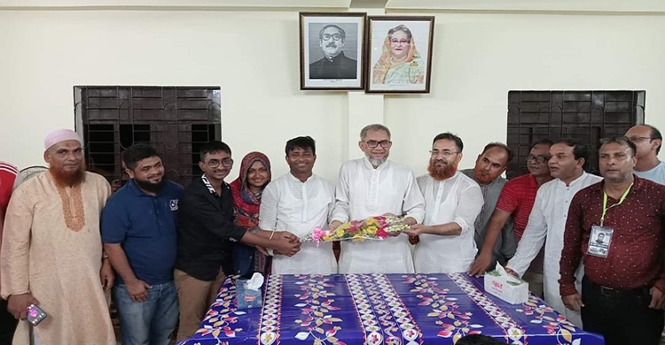 এমপিকে ছেঙ্গারচর পৌরসভার নবনির্বাচিত মেয়রের শুভেচ্ছা