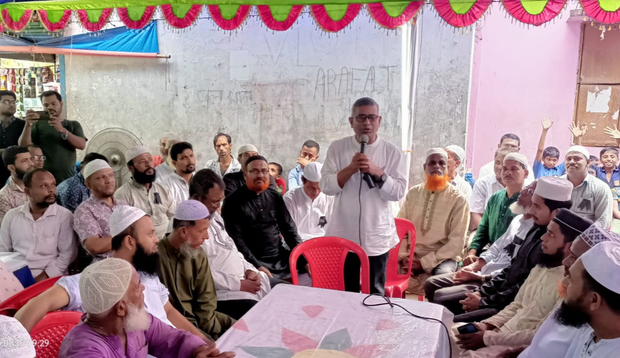 জাতীয় শোক দিবস উপলক্ষে বাবুরহাট সমাজ কল্যাণ পরিষদে মিলাদ ও দোয়া