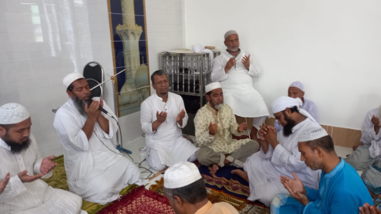 কোড়ালিয়ায় নবনির্মিত হাওলাদার বাড়ি পারিবারিক মসজিদ উদ্বোধন