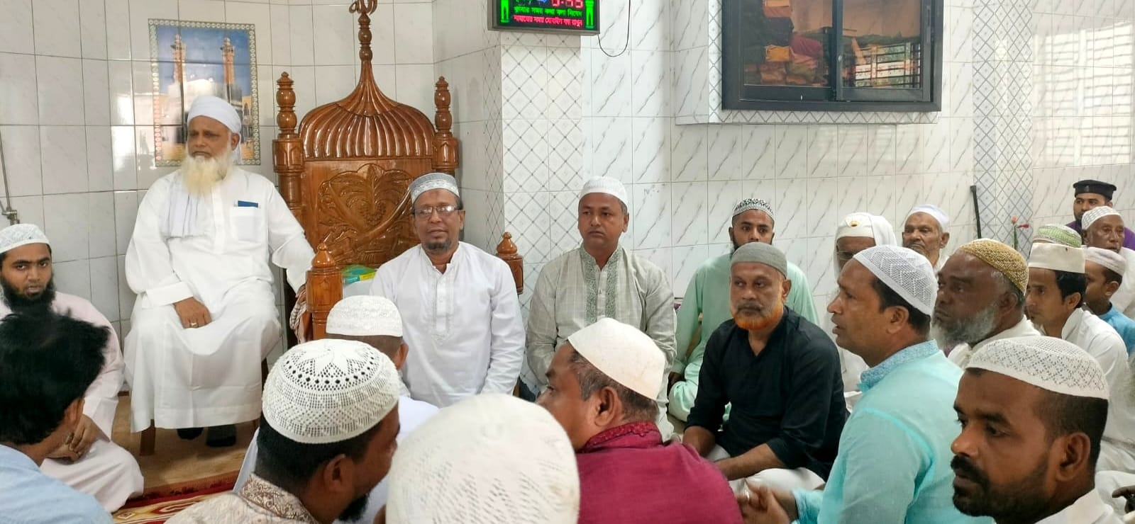 ষোলঘর মসজিদে খালেদা জিয়ার রোগমুক্তি কামনায় বিএনপির দোয়া