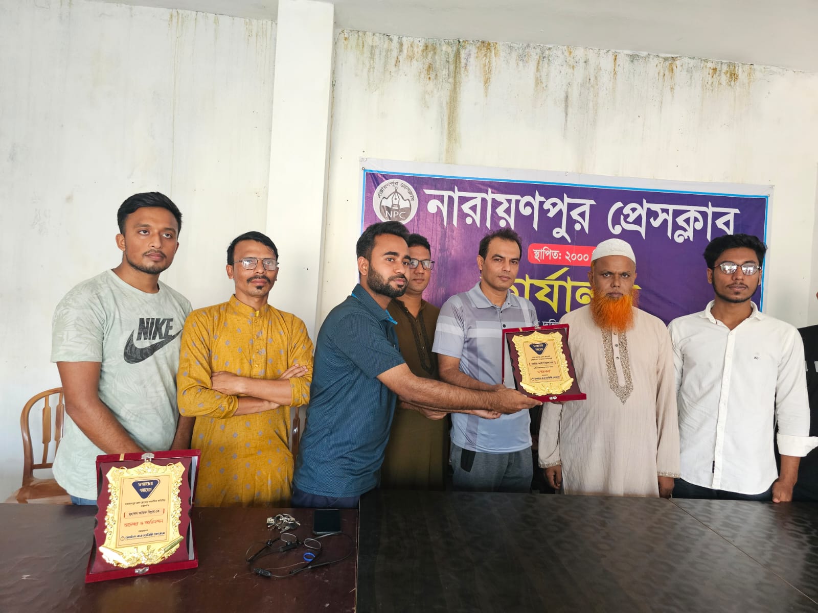 নারায়ণপুর প্রেসক্লাব নেতৃবৃন্দকে লোটাস বার্ড চ্যারিটি ফোরামের সম্মাননা প্রদান