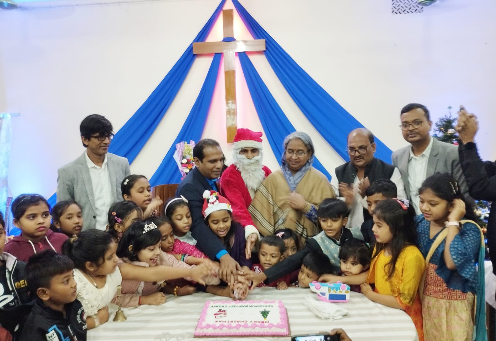 বড়দিন উপলক্ষে শিক্ষামন্ত্রীর শুভেচ্ছা বিনিময়