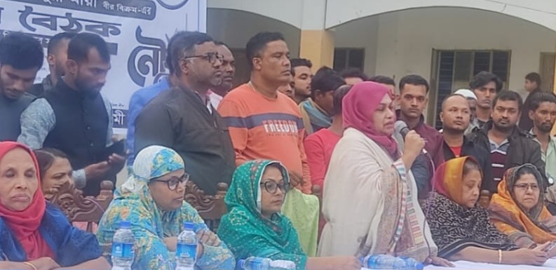 এখলাছপুরে মায়া চৌধুরীর নৌকার পক্ষে মহিলা আওয়ামী লীগের উঠান বৈঠক
