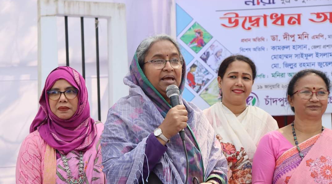 চাঁদপুরে উইমেন চেম্বারের উদ্যমী নারী ক্ষুদ্র ও কুটির শিল্প মেলার উদ্বোধন