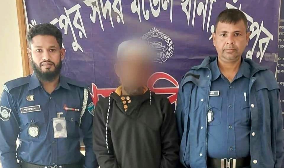 চাঁদপুরে ১ হাজার ৫৬০ পিচ ইয়াবাসহ মাদককারবারি গ্রেফতার