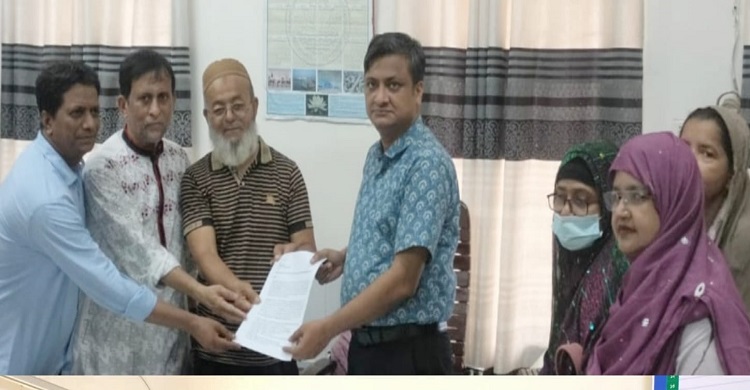 চাঁদপুর সিভিল সার্জন ও হাসপাতাল তত্ত্বাবধায়কের কাছে ম্যাফ'র স্মারকলিপি প্রদান