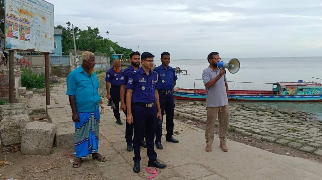 ঘূর্ণিঝড় সতর্কতায় জেলা পুলিশ প্রস্তুতি