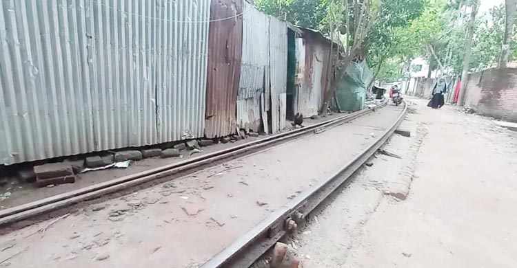 চাঁদপুরে রেলওয়ের উচ্ছেদ অভিযান সম্পর্কে প্রেসনোট চাই