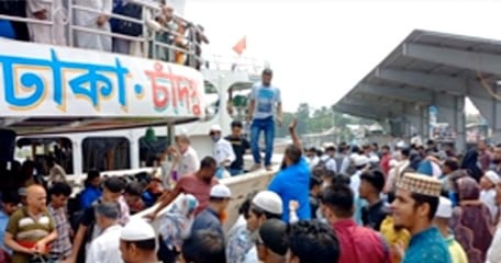 ঈদ শেষে কর্মস্থলে ফিরছে মানুষ লঞ্চঘাটে ভিড় বাড়ছে