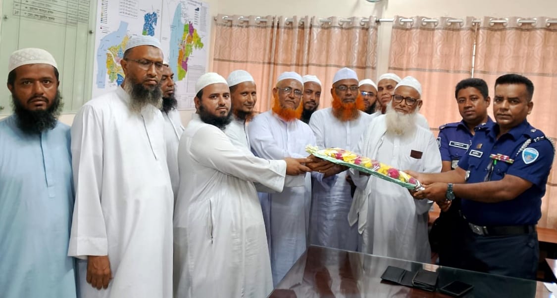 চাঁদপুর মডেল থানার ভারপ্রাপ্ত কর্মকর্তার সাথে বাংলাদেশ খেলাফত মজলিসের মতবিনিময়