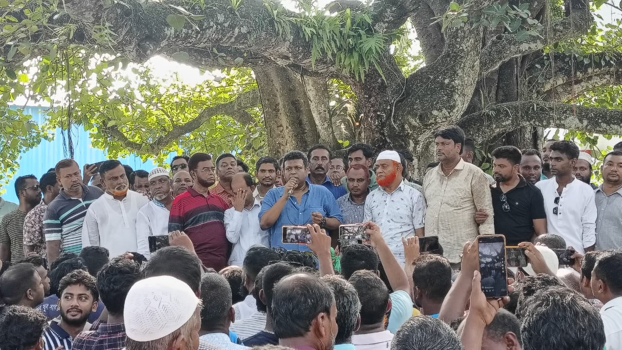 ছাত্রসমাজের আন্দোলনে ফ্যাসিবাদি আওয়ামী লীগ সরকারের পতন হয়েছে