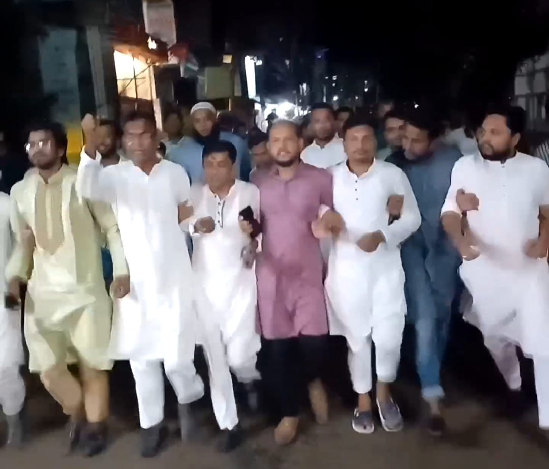 চাঁদপুর জেলা স্বেচ্ছাসেবক দলের বিক্ষোভ মিছিল