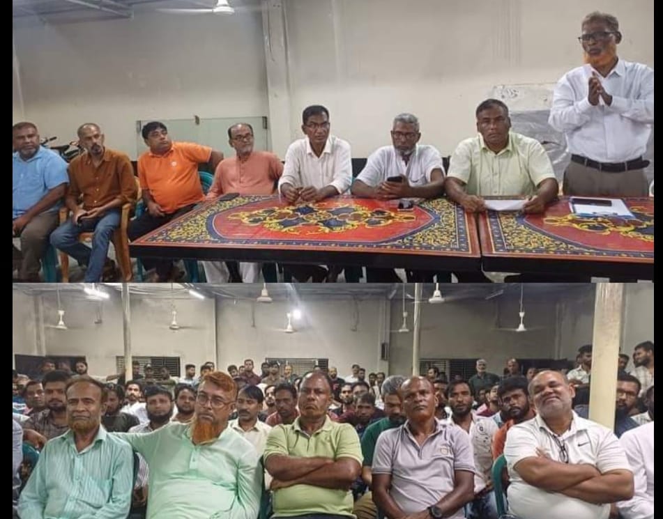 দুর্গাপূজায় সহযোগিতার লক্ষ্যে চাঁদপুর বিএনপির পৌর ১৫ ওয়ার্ড নেতাদের নিয়ে যৌথ সভা--