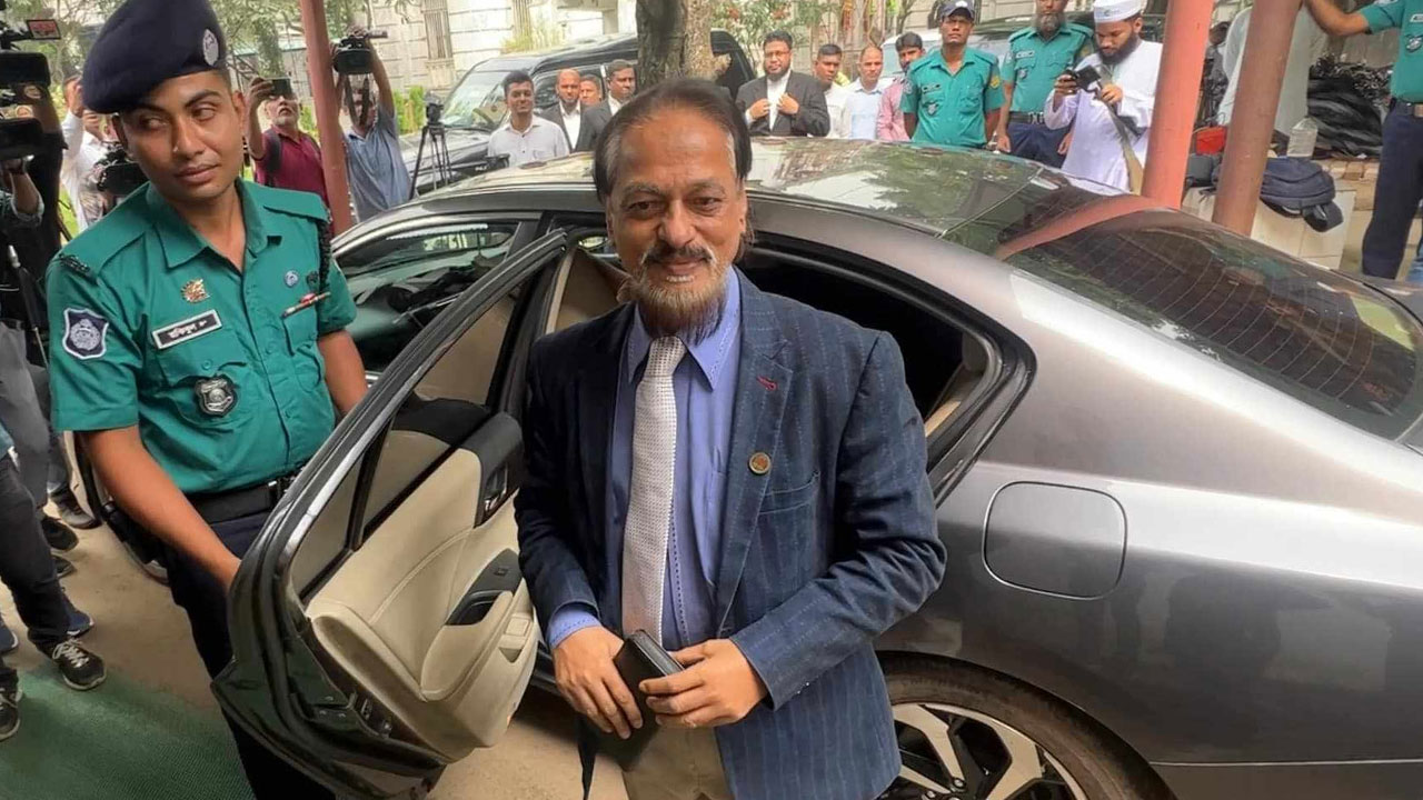 আন্তর্জাতিক অপরাধ ট্রাইব্যুনালে চেয়ারম্যান ও বিচারপতিরা