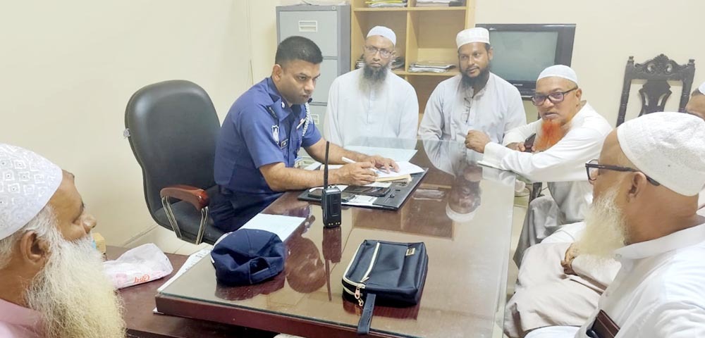 চাঁদপুর মডেল থানার ওসির সাথে বাংলাদেশ খেলাফত মজলিশ নেতৃবৃন্দের মতবিনিময়