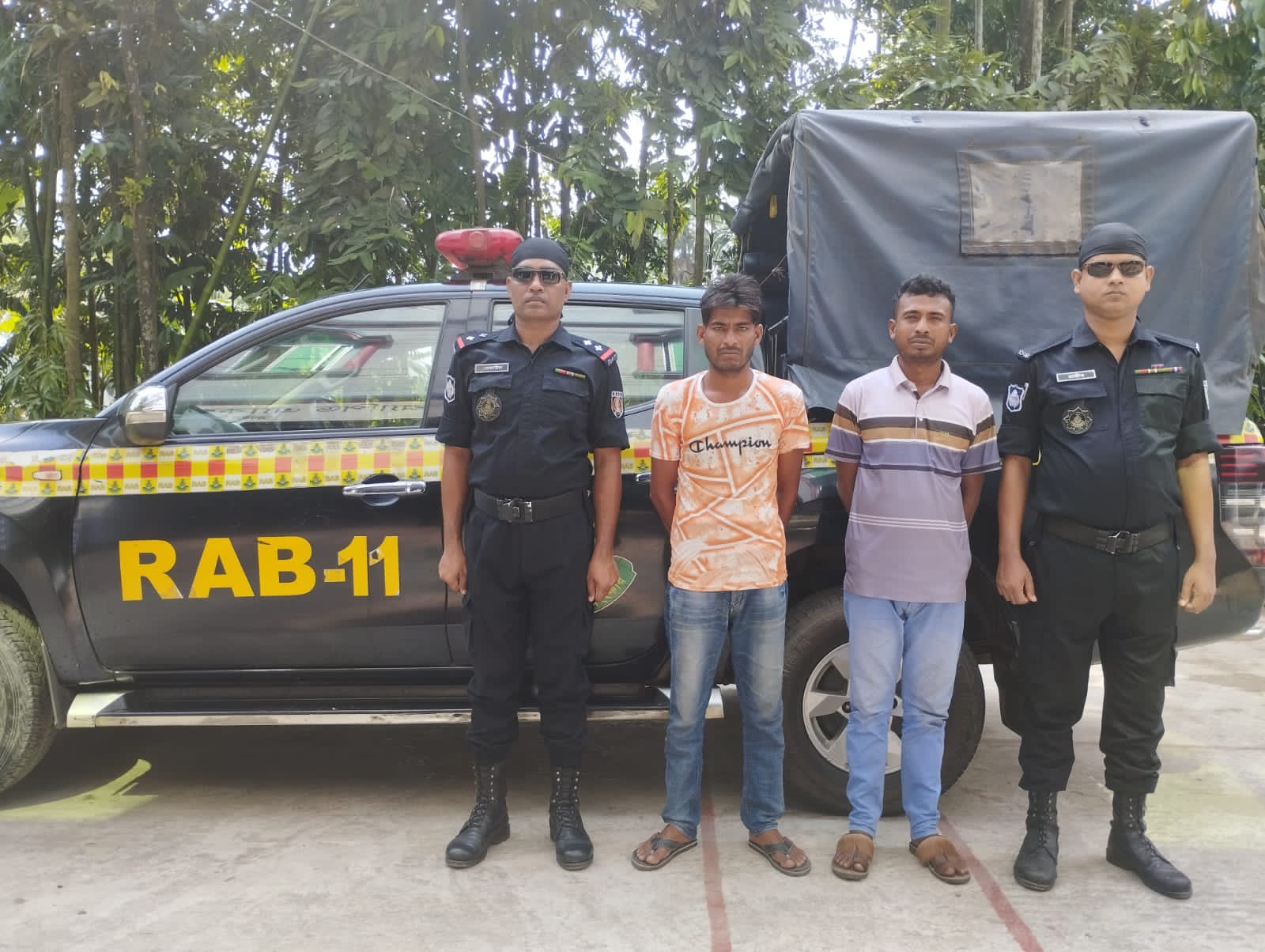মা-মেয়েকে তুলে নিয়ে সংঘবদ্ধ ধর্ষণ, গ্রেপ্তার ২