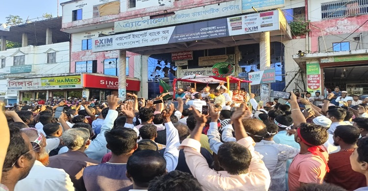 কাঙ্ক্ষিত ফসল ঘরে নিতে আপনারা এখনো যে ঐক্যবদ্ধ রয়েছেন তা আজ প্রমাণিত