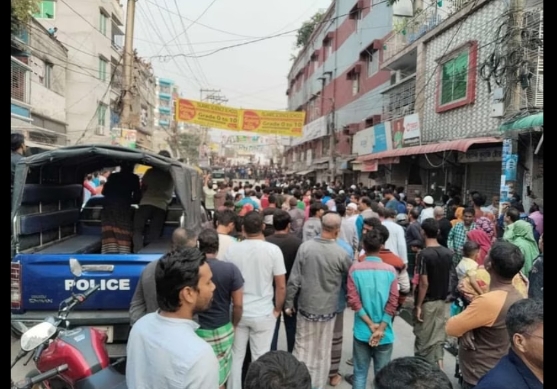 দক্ষিণ কেরানীগঞ্জে রূপালী ব্যাংকে ঢুকে পড়া তিন ডাকাত আত্মসমর্পণ