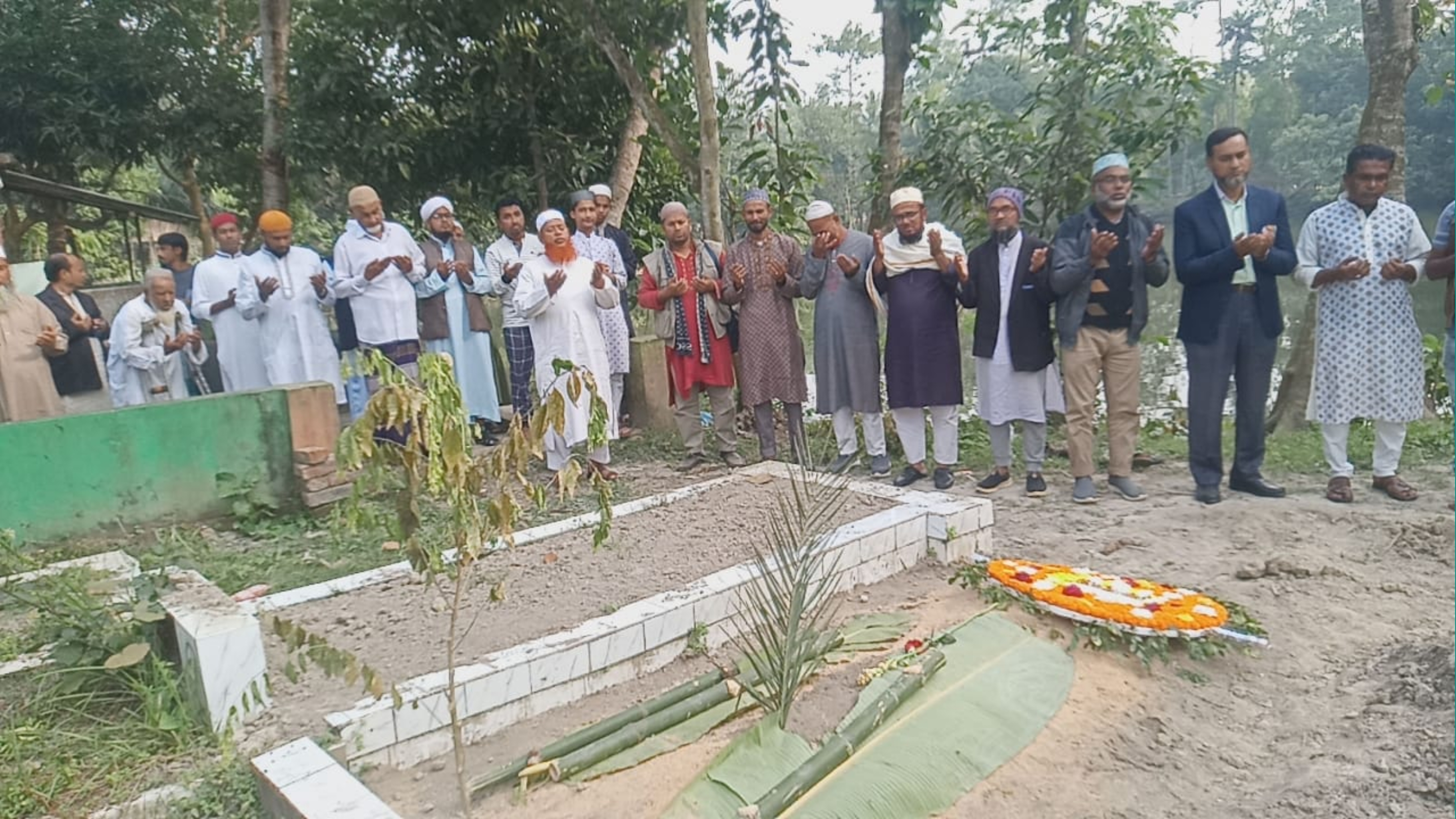 কচুয়ায় সাংবাদিক ফরহাদ চৌধুরীর কুলখানি