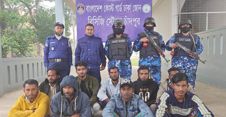 কোস্ট গার্ডের অভিযানে ২ বাল্কহেডসহ আটক ৯, গডফাদাররা ধরাছোঁয়ার বাইরে