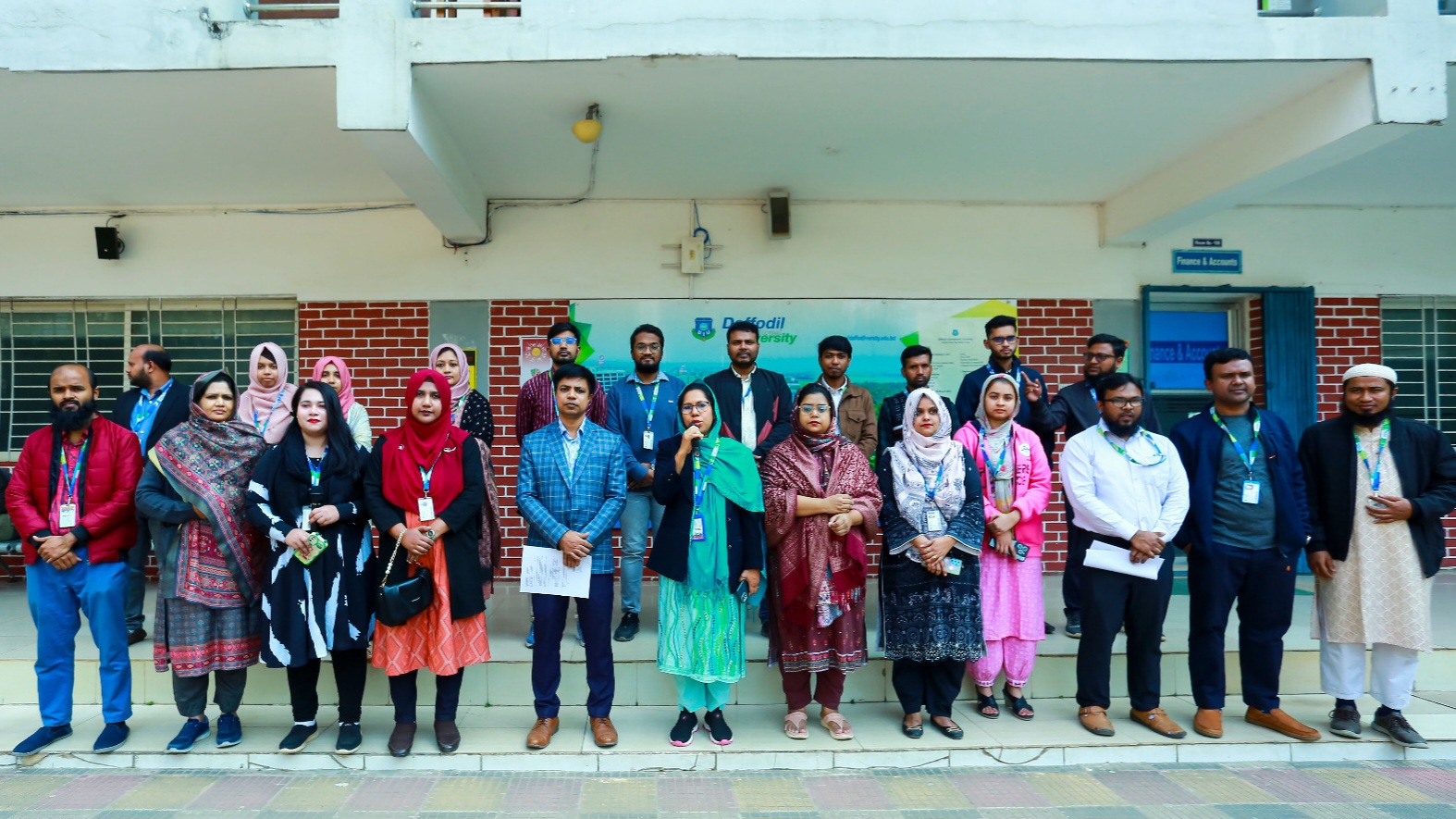 ড্যাফোডিল ইন্টারন্যাশনাল ইউনিভার্সিটিতে নারী ও শিশু নির্যাতন বিরোধী শপথবাক্য পাঠ