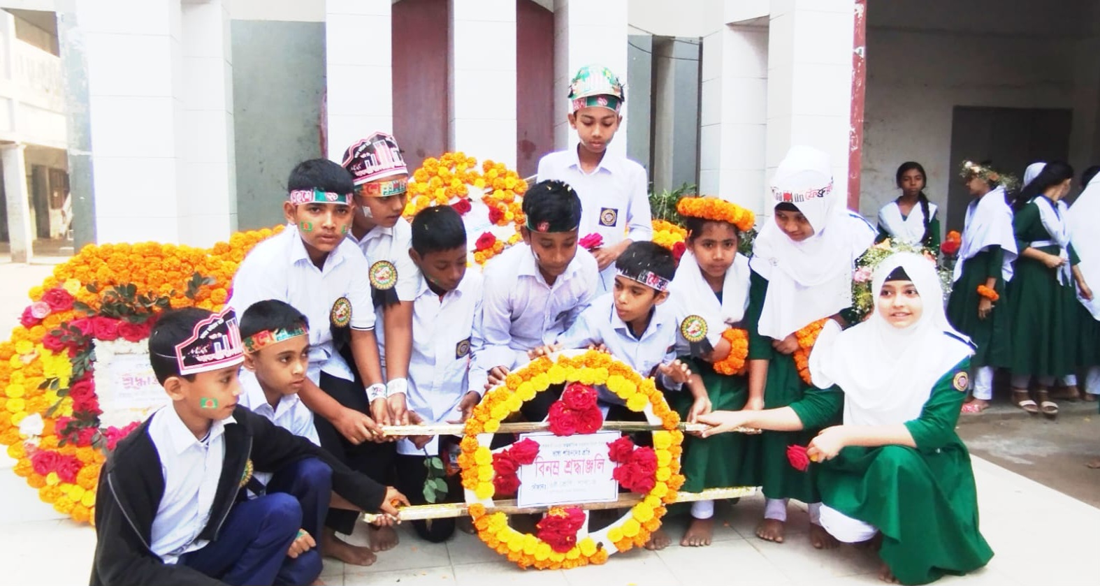 মুন্সিরহাট উচ্চ বিদ্যালয়ে আন্তর্জাতিক মাতৃভাষা দিবস উদযাপন