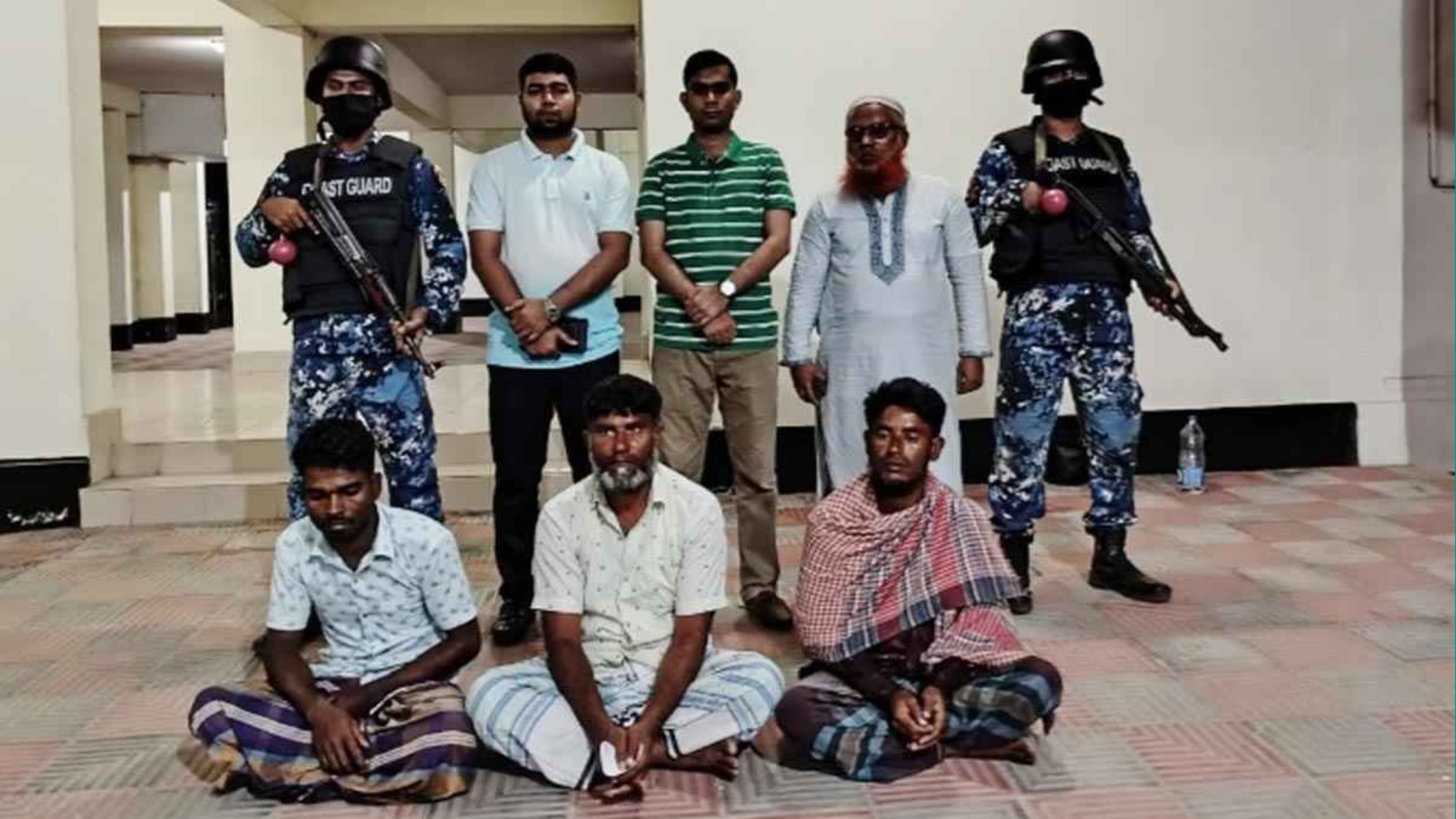 মেঘনায় জাটকা শিকার করায় ৩ জেলের অর্থদণ্ড