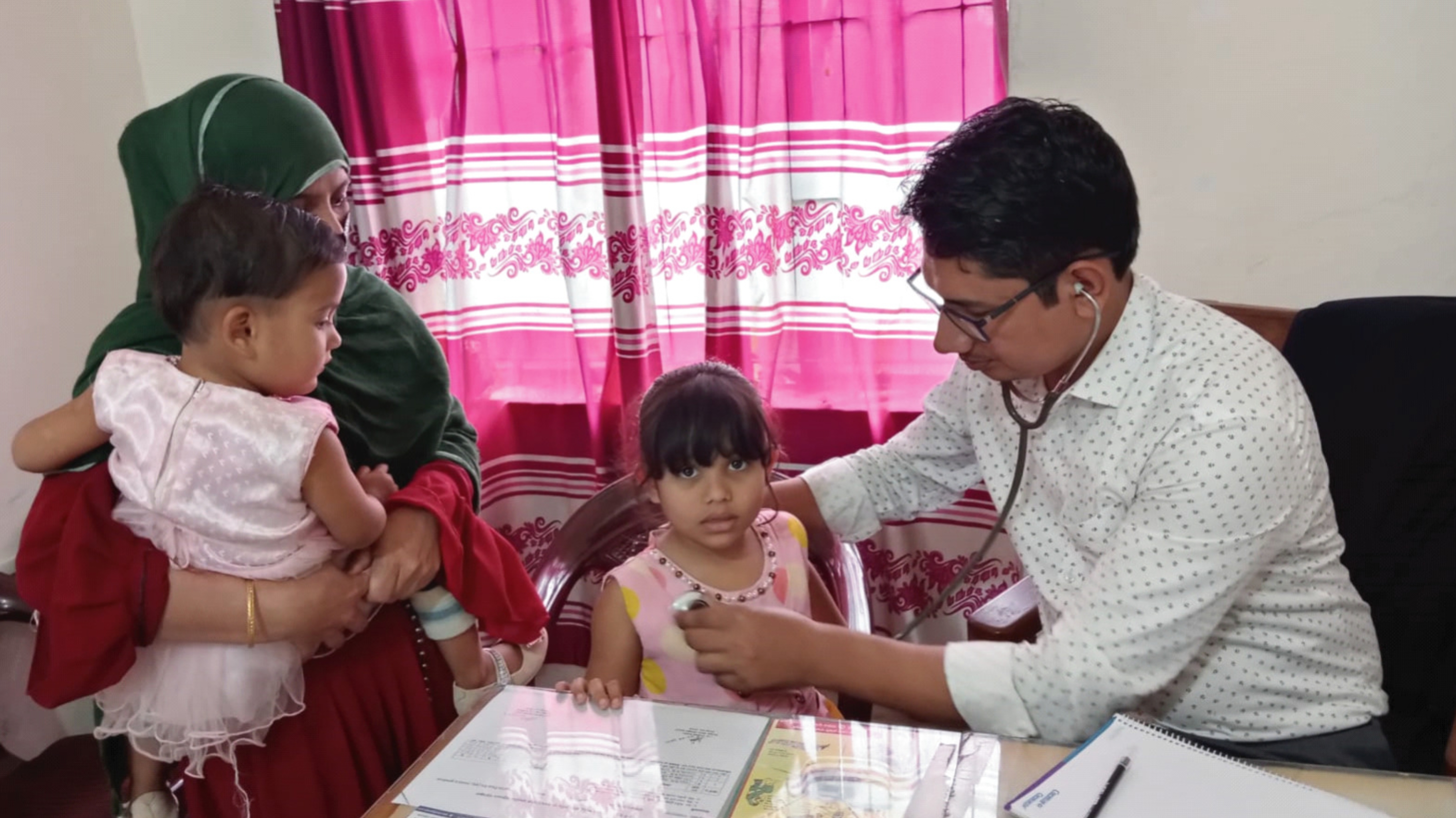ঈদের ছুটিতেও চাঁদপুরে পরিবার পরিকল্পনা বিভাগের মা ও শিশু স্বাস্থ্যসেবা অব্যাহত ছিলো