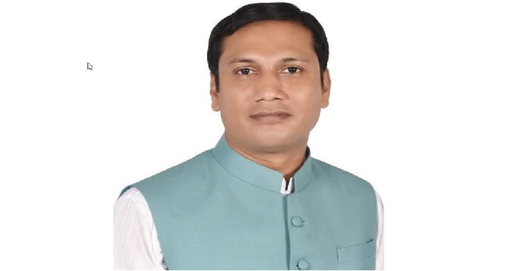 কচুয়া উপজেলা পরিষদের সাবেক চেয়ারম্যান মাহবুব বিমান বন্দরে গ্রেফতার