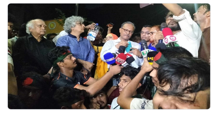 কাকরাইলে কান্নার রোল, ঘরে ফেরার স্বপ্ন: জবি শিক্ষার্থীদের আন্দোলনের ফল