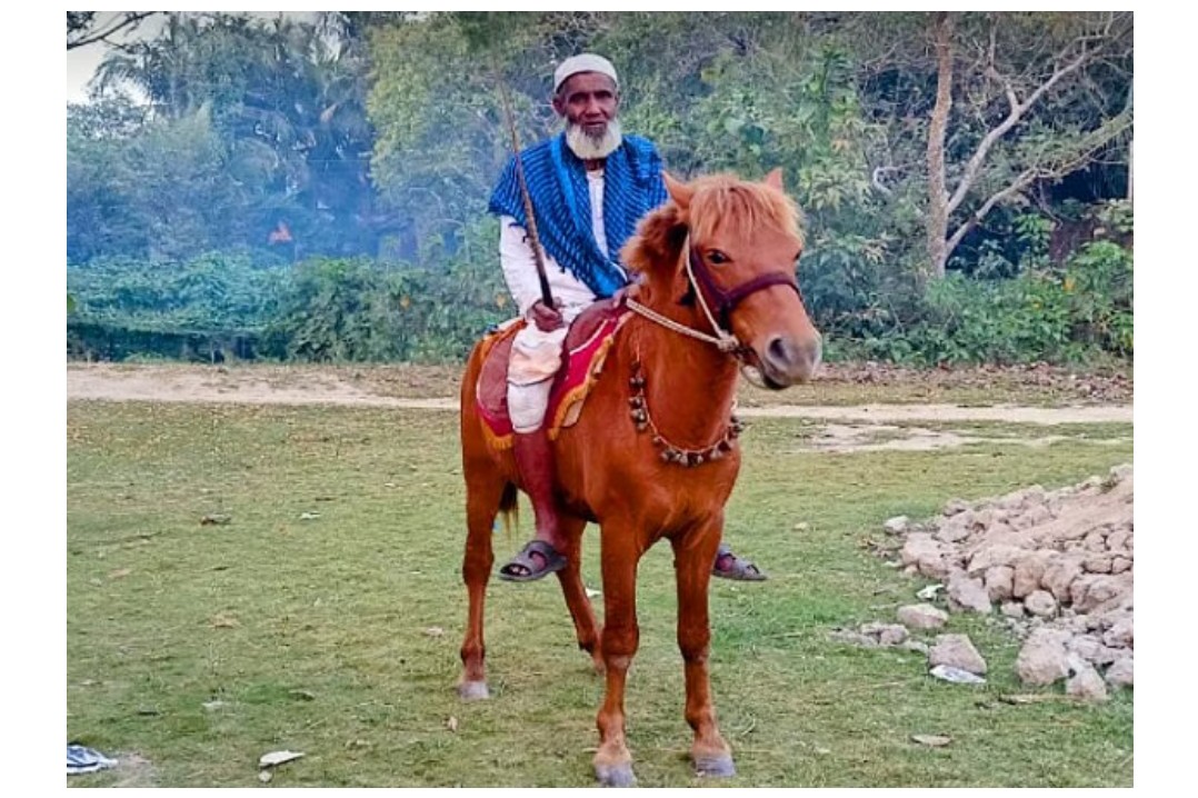 শেষ ঠিকানার কারিগর: মনু মিয়ার নিঃস্বার্থ জীবনের গল্প!