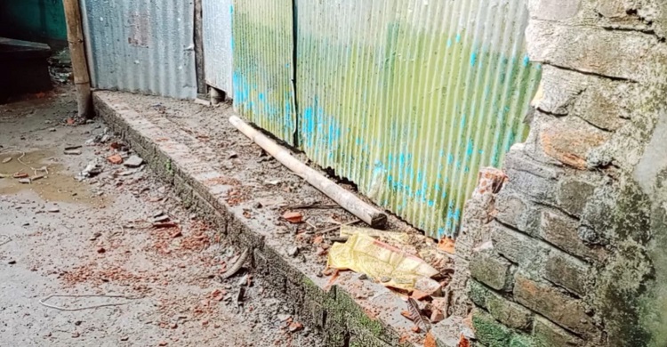 বালিথুবায় জোরপূর্বক সম্পত্তি দখলের অভিযোগ