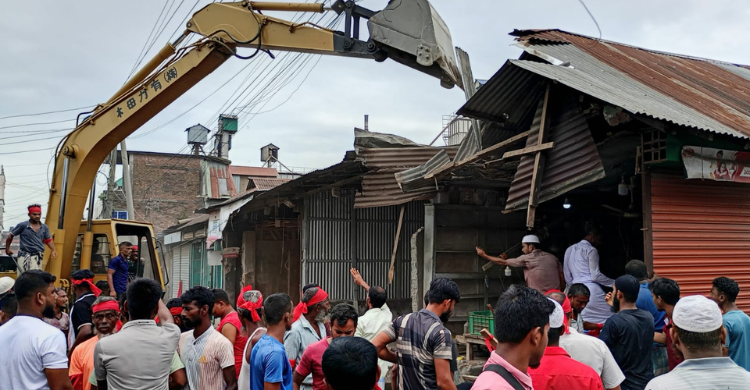 পুরাণবাজার লোহার পুলে উচ্ছেদ অভিযান