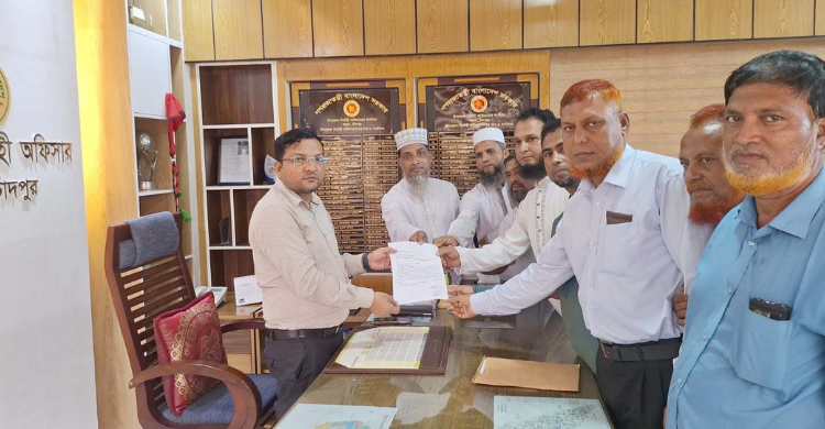 শিক্ষা উপদেষ্টা বরারর কচুয়া উপজেলা কিন্ডারগার্টেন অ্যাসোসিয়েশনের স্মারকলিপি প্রদান