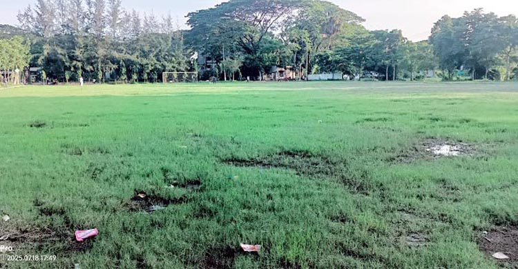 পৃষ্ঠপোষকতা ও উপকরণের অভাবে বাবুরহাট উচ্চ বিদ্যালয় ও কলেজ মাঠে নেই জমজমাট অবস্থা