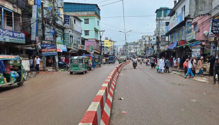 ভিন্ন চেহারায় হাজীগঞ্জ বাজার