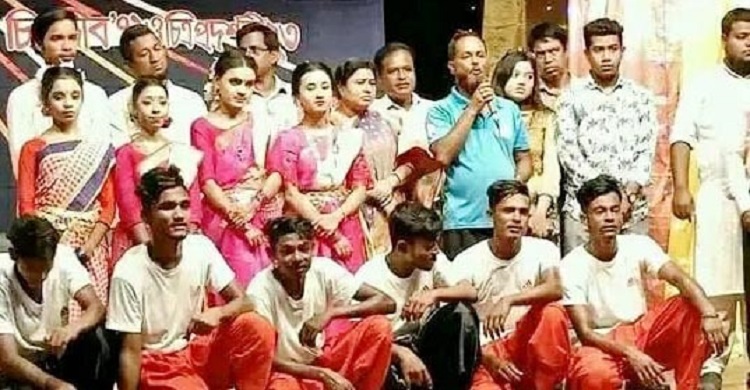 নাটকের মঞ্চ থেকে সমাজসেবায়ও অনন্য শিশু থিয়েটার