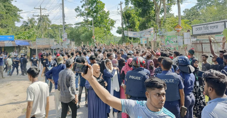 শাহরাস্তিতে জুলাই  আহতদের গেজেটে ভুয়া নাম অন্তর্ভুক্তি