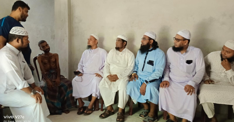 ক্যান্সারে আক্রান্ত রোগীকে জেলা ইসলামী আন্দোলনের নগদ অর্থ প্রদান