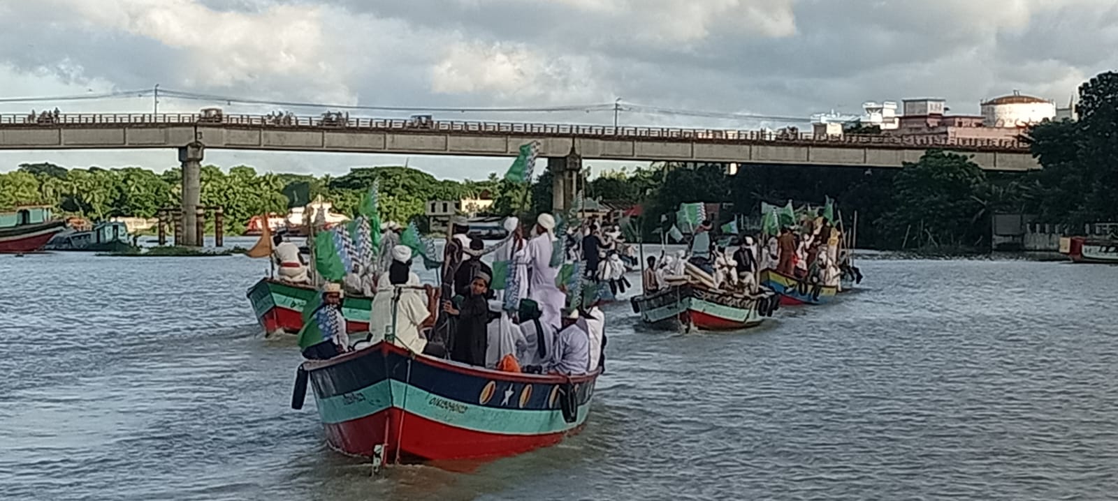 ঈদে মিলাদুন্নবী (দ.) উপলক্ষে চাঁদপুরে নদীপথে জশনে জুলুছ