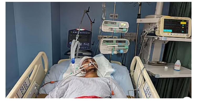 'তার মাথার খুলি এখনো ফ্রিজে!'—চবির সংঘর্ষে আহত শিক্ষার্থীর ভয়াবহ পরিণতি