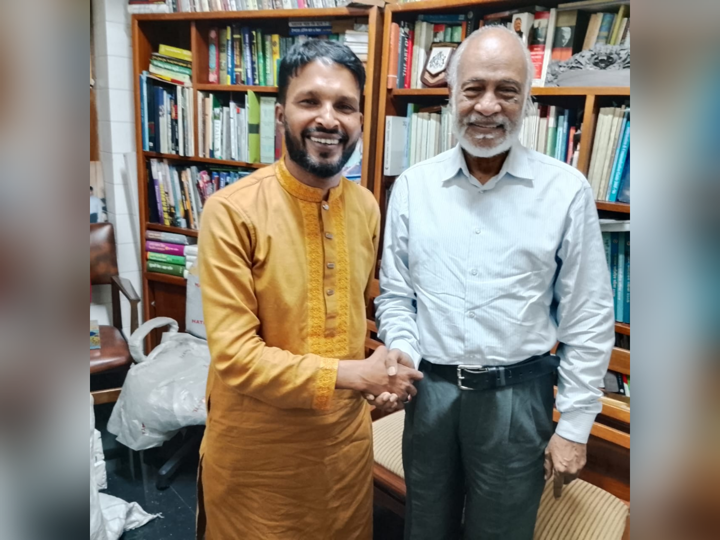 ড. মঈন খানের সাথে হুমায়ুন কবির বেপারীর সৌজন্য সাক্ষাৎ