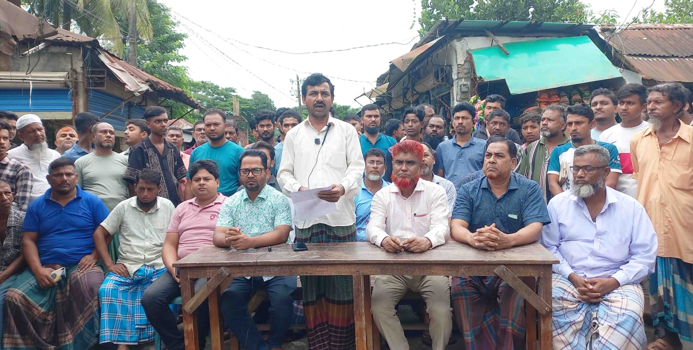 পালিশারা বাজারের ভুক্তভোগী ব্যবসায়ীদের সংবাদ সম্মেলন