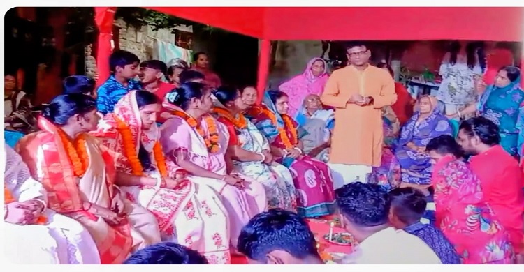 দুর্গা মন্দির প্রাঙ্গণে জীবন্ত মাতৃপূজা!