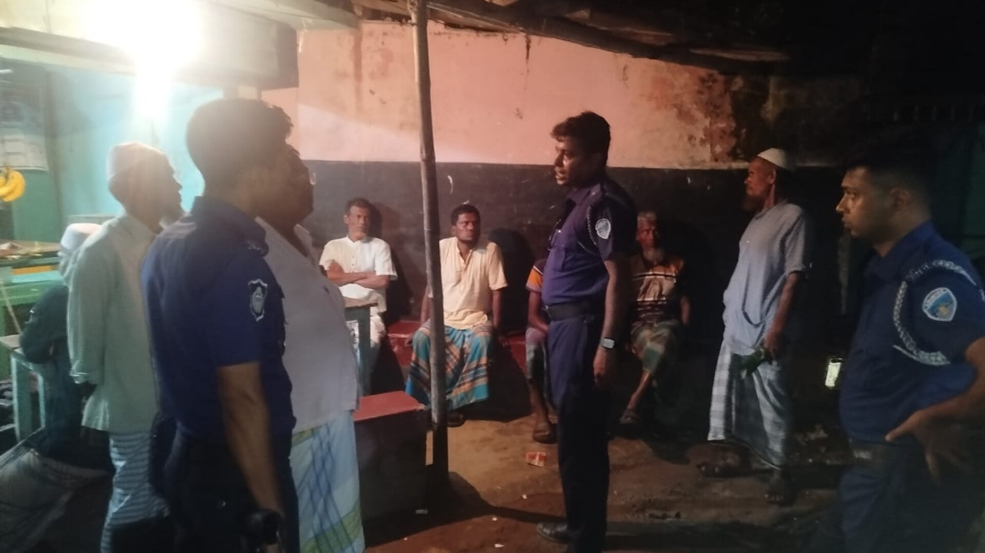 চাঁদপুর শহরের গাজী সড়কে বৈদ্যুতিক তার চুরির হিড়িক